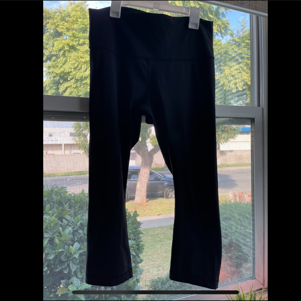 Lululemon wunder under full-on luxstream
